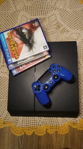 PS4 Fat 500GB 1 controle + 3 jogos