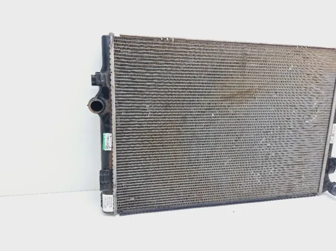 Radiador Agua Audi A3 Sedan 1.8 2015 5q0121251