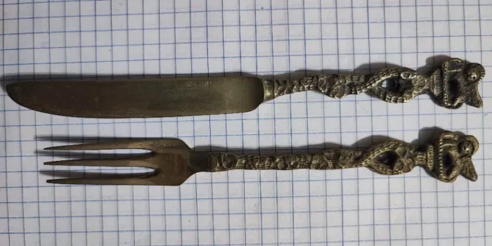 Antigo Talher Gótico em Alpaca Argentino... sobremesa  - 15cm...  valor do par. 