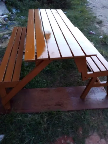 Mesa-Sofá de Madeira