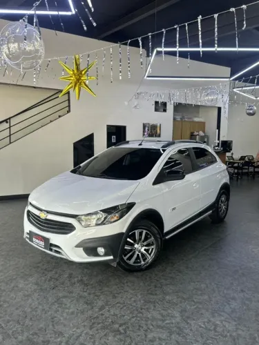 Chevrolet Onix Activ 1.4 8V Flex Mec. 4P 2018