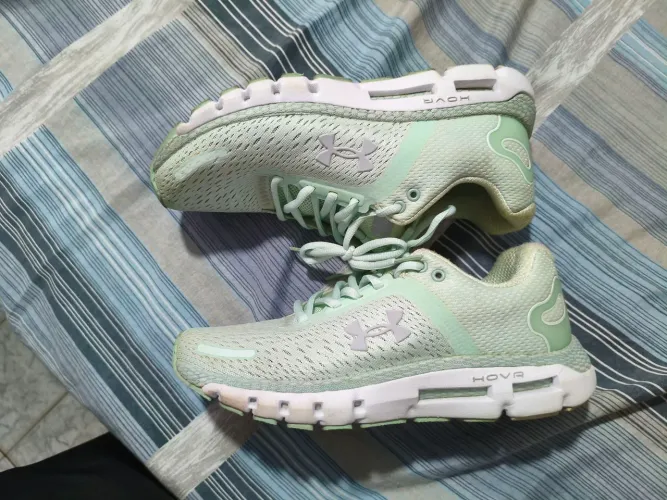 Under Armour Hovr Infinite 2 - tam 36/37