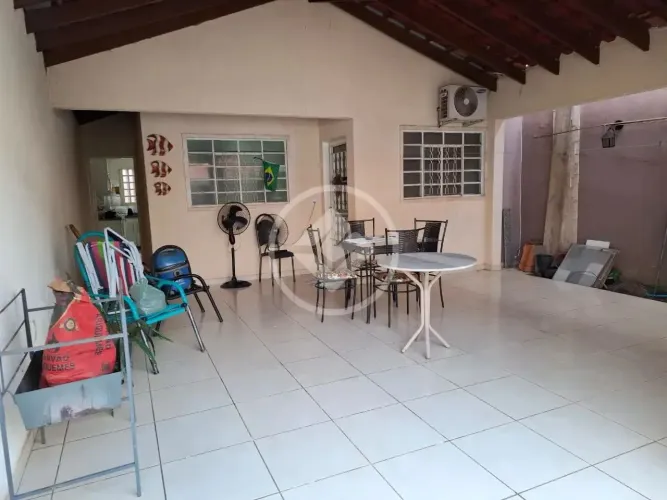 Casa em condomínio fechado , sobrado , bem próximo a Av. Fernando Correa . codigo: 103041