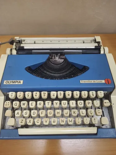 Máquina portátil Olympia 