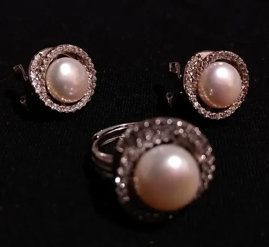 Conjunto Brincos e Anel de Prata 925 e Pérolas Naturais