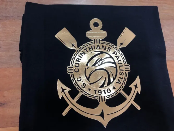 Camiseta do Corinthians gaviões da fiel estampa dourado ouro