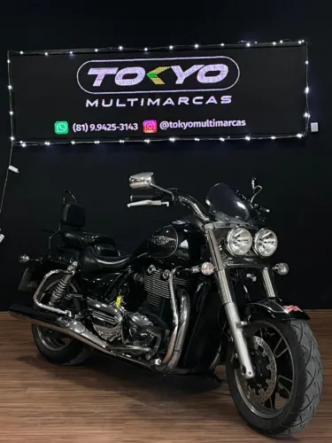 TRIUMPH THUNDERBIRD COMMANDER 1700 2015