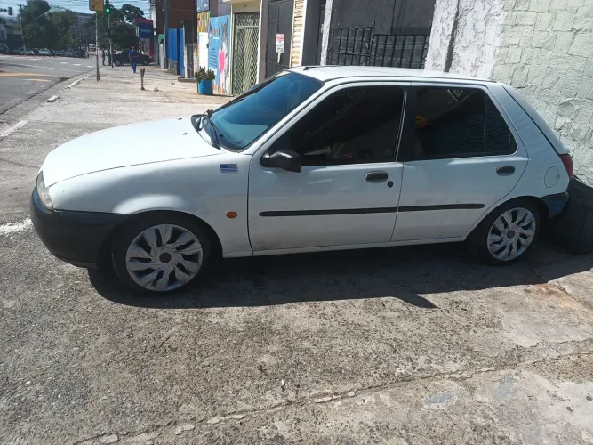 Ford Fiesta Class 1.0 4P 1998