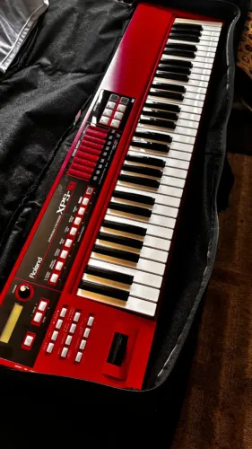 Roland XPS 10 Vermelho