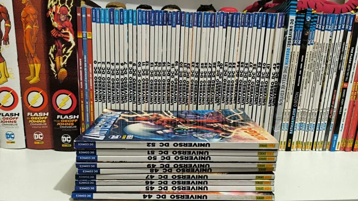 COLEÇÃO UNIVERSO DC NOVOS 52 COMPLETA 