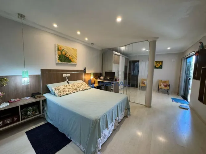Sobrado com 5 quartos à venda, 305 m² por R$ 1.250.000 - Vila Santo Antônio - Maringá/PR