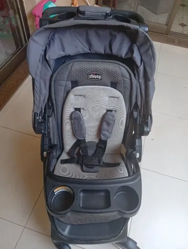 Carrinho de bebê Chicco Bravo