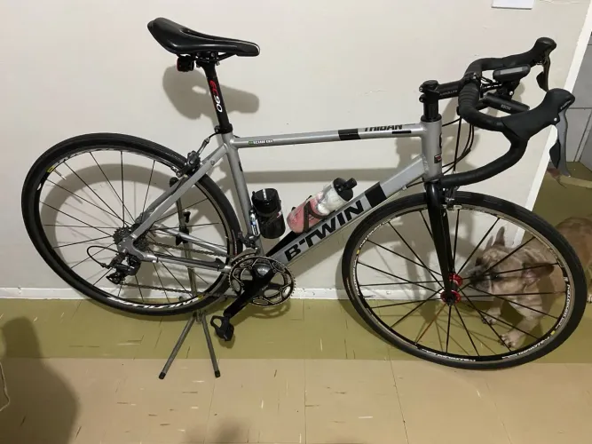 Bicicleta de Estrada B'TWIN Triban 100