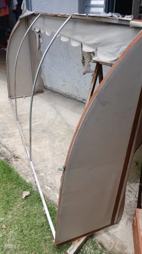 Estrutura para toldo