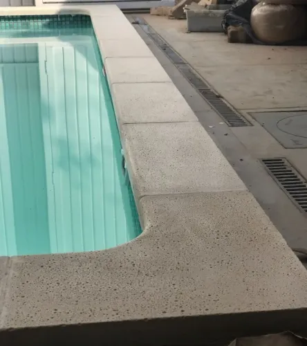 Borda Grega Atérmica para Piscina