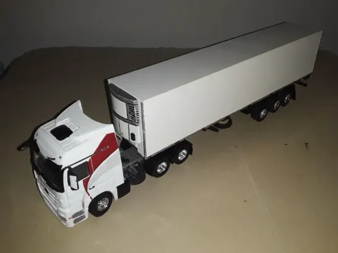 miniatura caminhão mercedes escala 1/50