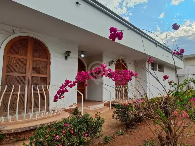 Casa de rua : / Residencial / Jardim São José