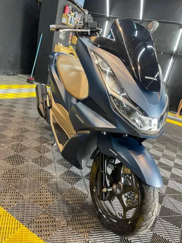 PCX 2023 - baixa quilometragem 