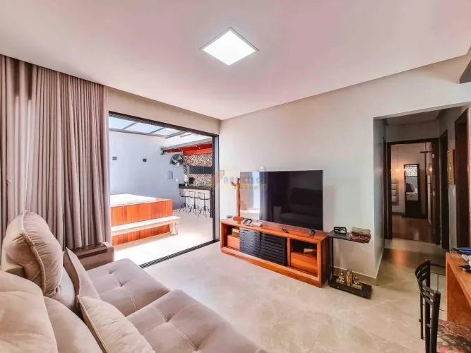 Casa à venda, 3 quartos, 1 suíte, 2 vagas, Das Oliveiras - Divinópolis/MG