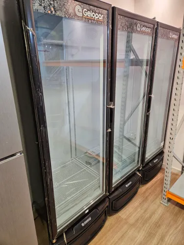 cervejeira 3 portas de 1450L Gelopar - a pronta entrega