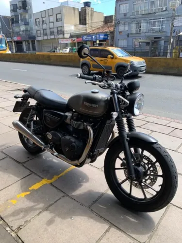 Triumph Speed Twin 900 2023 4mil km NOVA