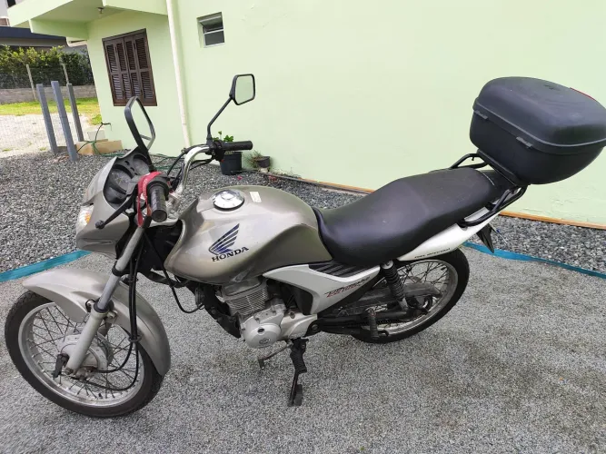 Vendo CG 150 ES