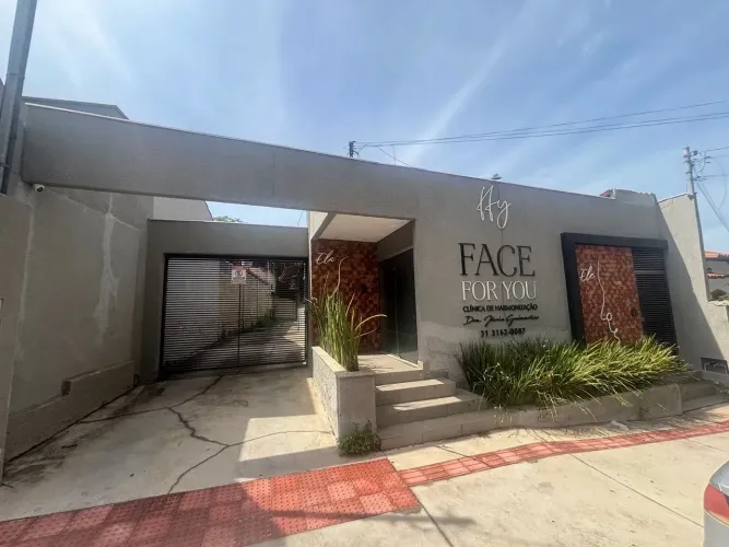 Casa Comercial - Centro - Betim - MG