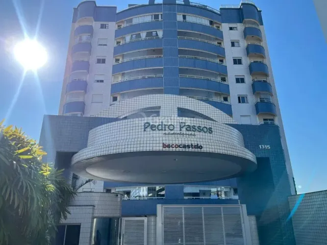 Apartamento para Venda em Florianópolis, Trindade, 4 dormitórios, 2 suítes, 5 banheiros, 2