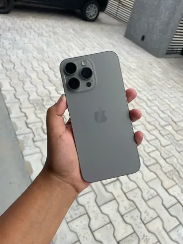 iPhone 15 Pro Max 256GB ? Impecável