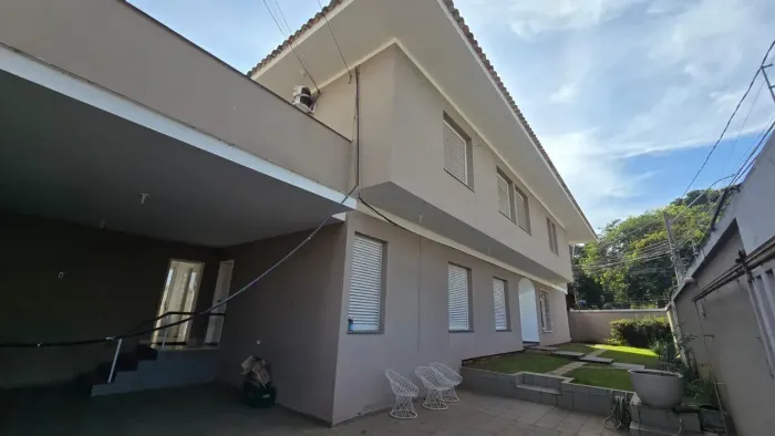 Sobrado de esquina para venda 300 metros quadrados com 5 quartos Setor Sul - Goiânia - GO