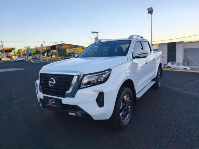 Nissan Frontier Plati. CD 2.3 Bi-TB Dies.aut. 2023