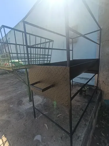 Churrasqueira para assar frango
