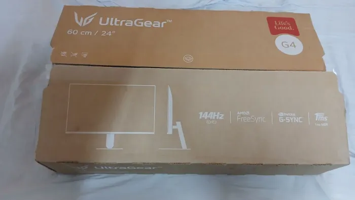 Monitor LG gamer 144hz 24" novo