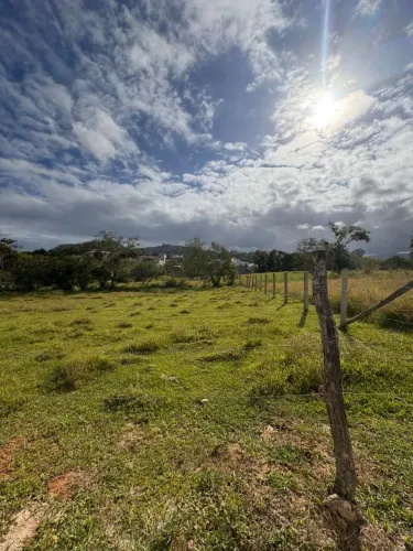 2 Lotes à Venda em Santo Amaro da Imperatriz - 720m² | R$ 270 Mil