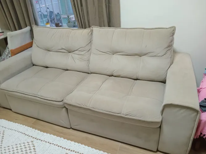 Sofá em ótimo estado de conservação