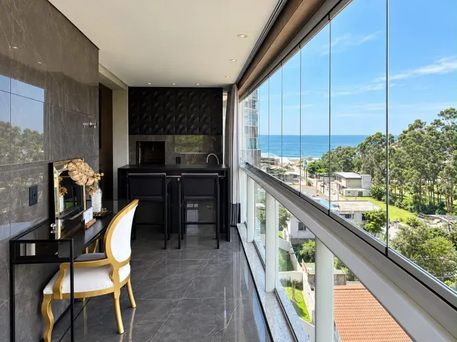 APARTAMENTO FINAMENTE MOBILIADO | 03 QUARTOS | PRAIA BRAVA