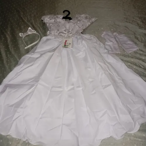 Vestido infantil daminha , formatura completo com luvas e tiara