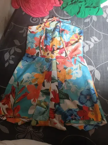 Vendo lote de roupa 2 macaquinho  de marca colmeia , pynky