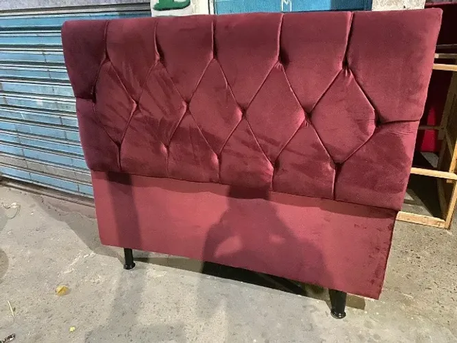 Cabeceira Queen móvel em várias cores 