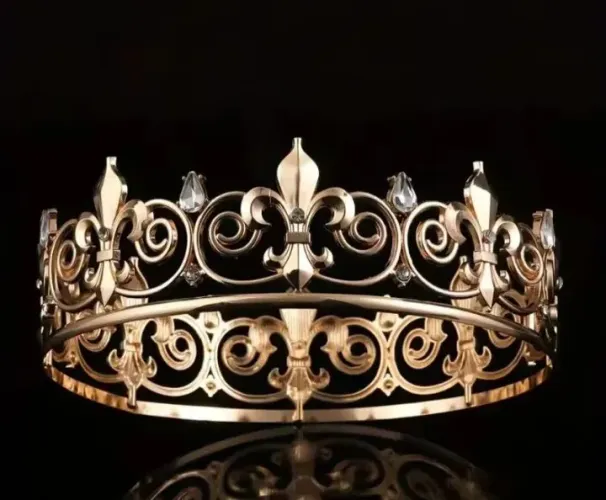 Coroa ? inteira real realeza Rei Rainha dourada