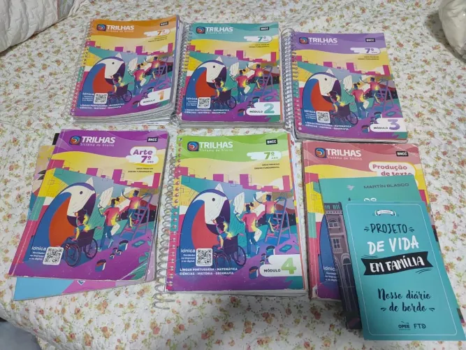 Kit trilhas ,sistema de ensino FTD livros 7 ano completo