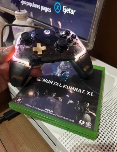 XBOX ONE S 500Gb+CONTROLE CONTROLE GAMERSIR+1 JOGO+1 MÊS DE GAMEPASS