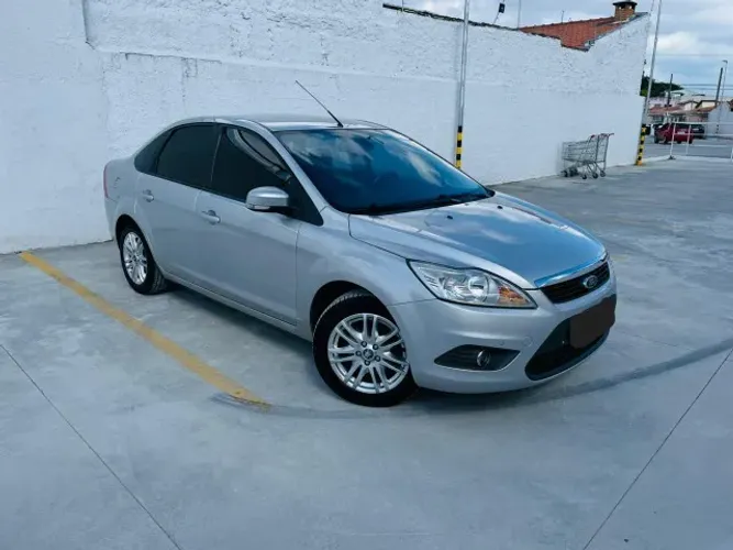 Ford Focus Sedan 2.0 16v/2.0 16V Flex 4P 2013
