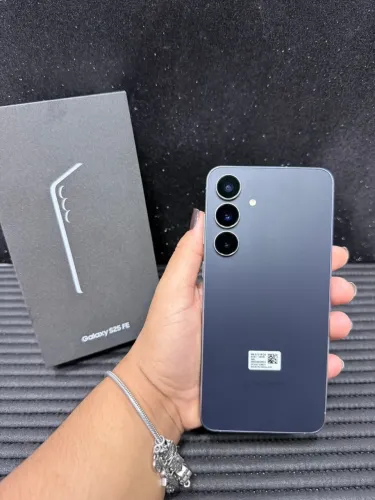 ?*SAMSUNG S25 FÉ 5G NFC 8/128GB* ? CAIXA E CABO  ? CINZA ? 100% ? R$2199,00  
