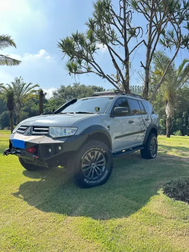 Mitsubishi Pajero Dakar HPE 3.2 4X4 T.I Dies 5P AUT 2015