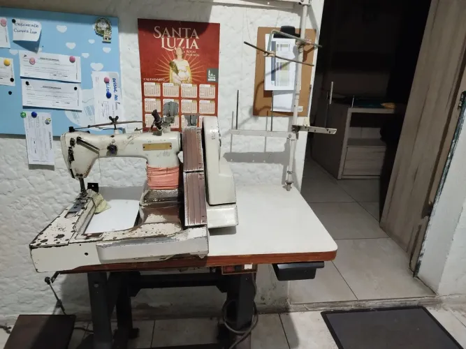 Máquina Industrial de braço 