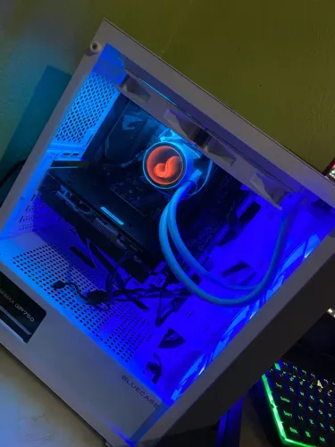 Vendo CPU Gamer Ryzen 7 5700X + B550 Aorus Elite + RX 580 8GB