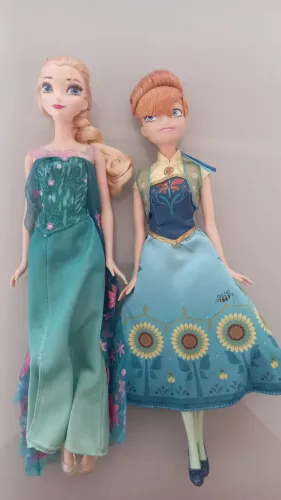 Frozen, a Elza e Ana.