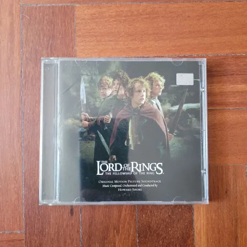 CD Trilha Sonora: O Senhor dos Anéis: A Sociedade do Anel - CD da época do filme
