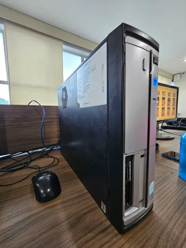 Computador completo com monitor de 18 e SSD 120 3 GB RAM